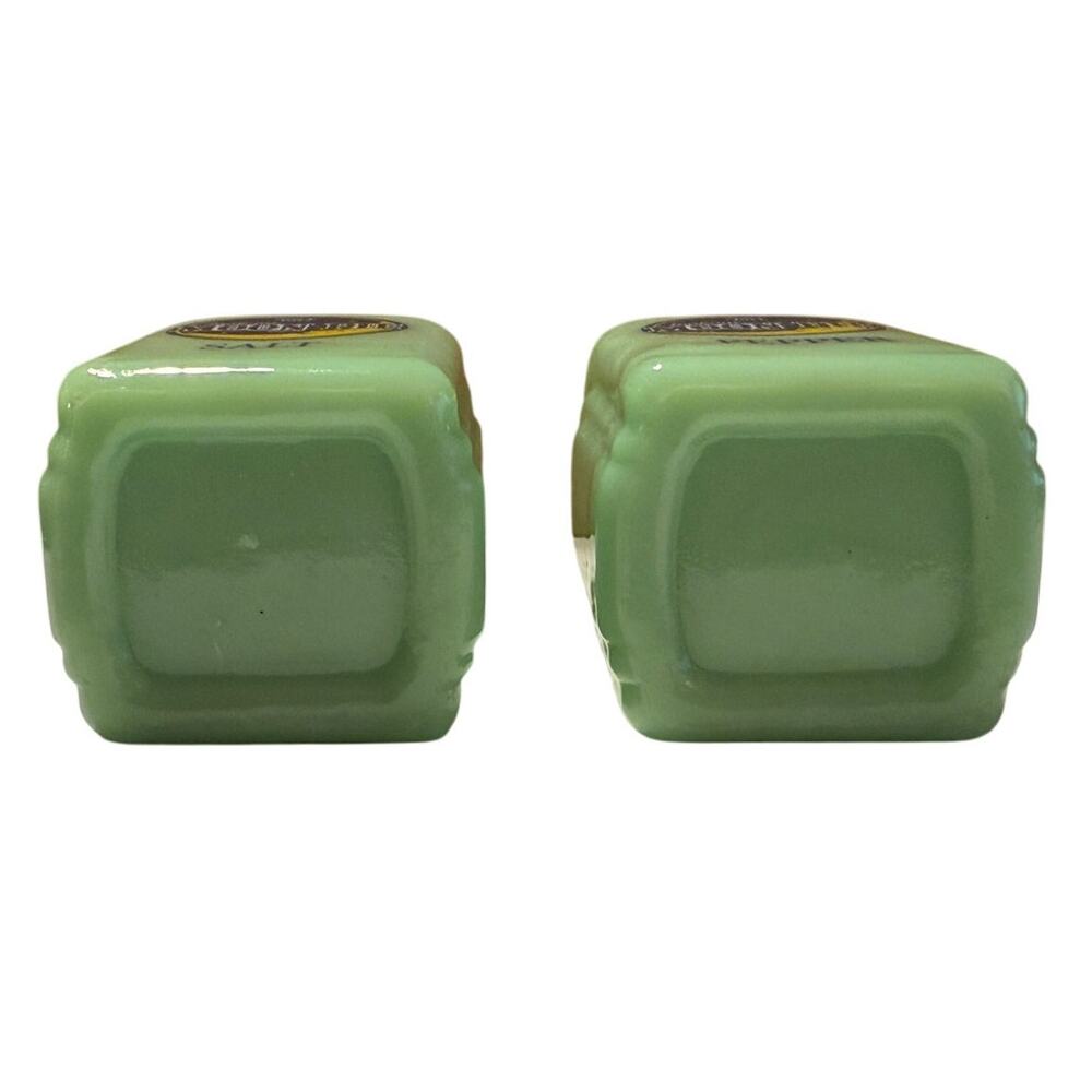 Moon Pie 4" Salt & Pepper Shakers Jadeite Green Glass Reproduction - Picture 6 of 7